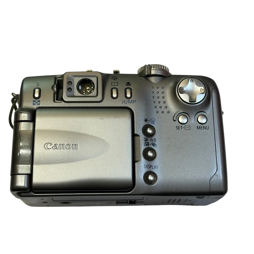 Canon PowerShot G2 4.0MP Digital Camera Bundle Silver with Case and Manuals